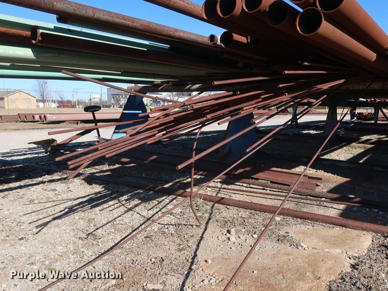 image for item DG7067 Approximately 260 pipes