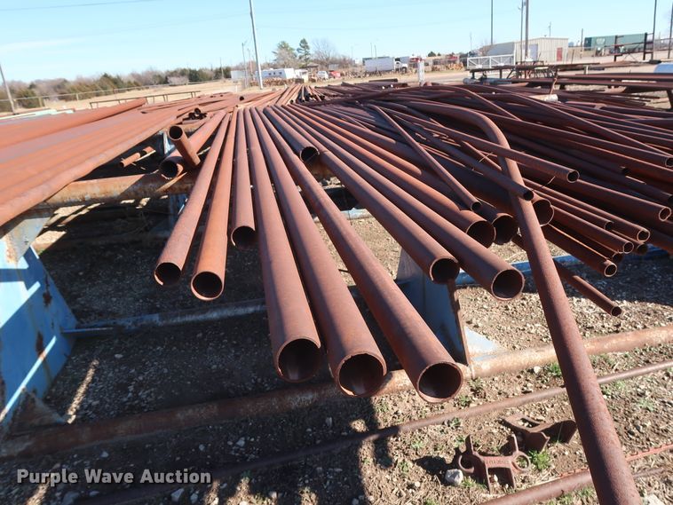 image for item DG7067 Approximately 260 pipes