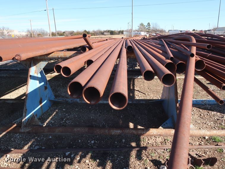 image for item DG7067 Approximately 260 pipes