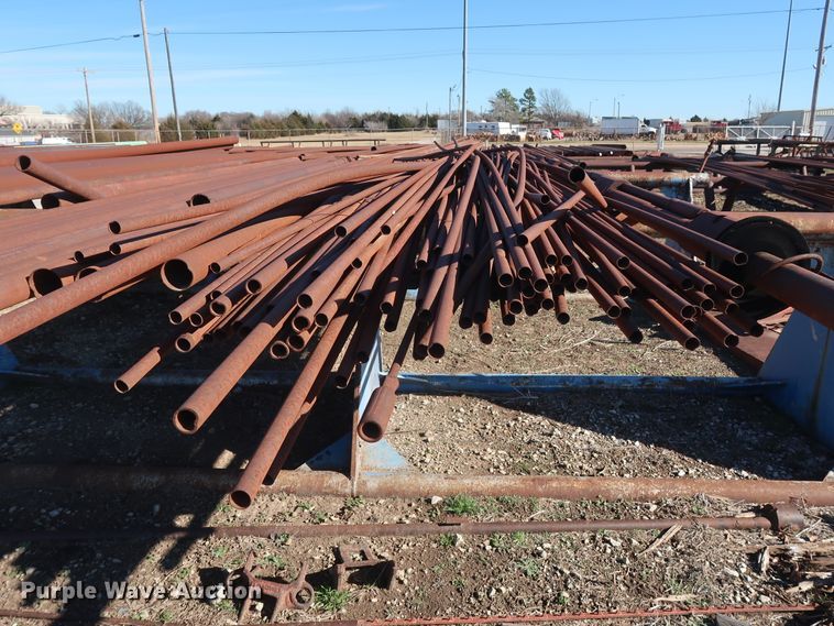 image for item DG7067 Approximately 260 pipes