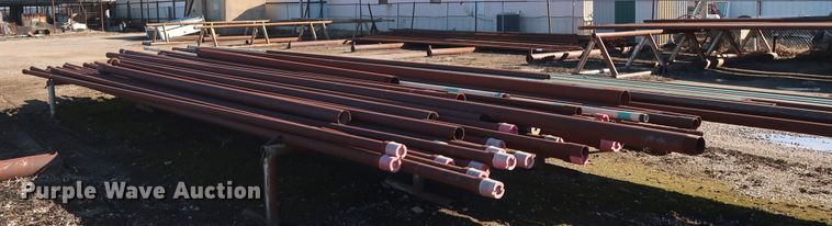 image for item DG7076 Approximately 100 pipes