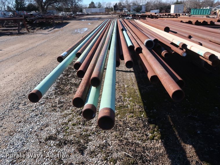 image for item DG7076 Approximately 100 pipes