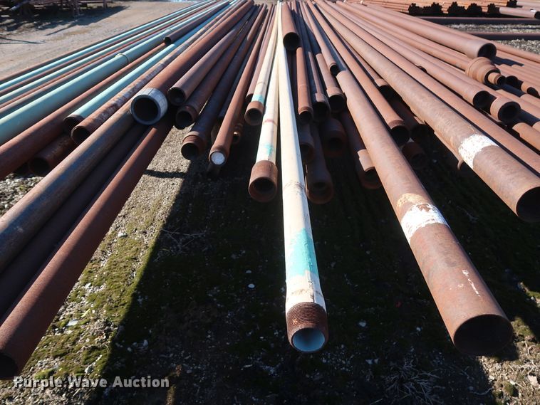 image for item DG7076 Approximately 100 pipes