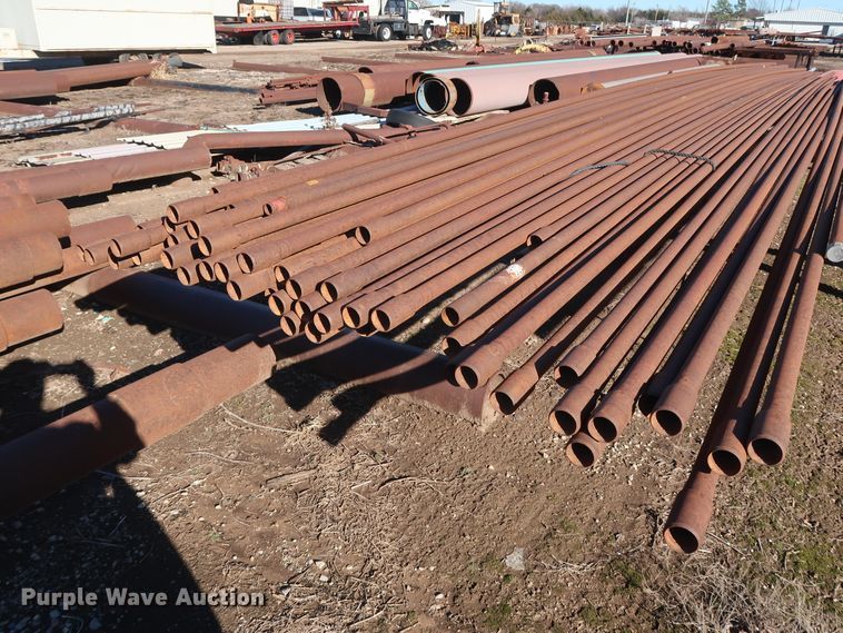 image for item DG7082 Approximately 75 31'L x 1 1/4" collared threaded oilfield tubing pipes