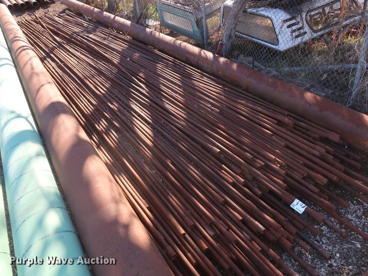 image for item DG7088 Approximately 200 31'L x 1" collared threaded  oilfield tubing pipes