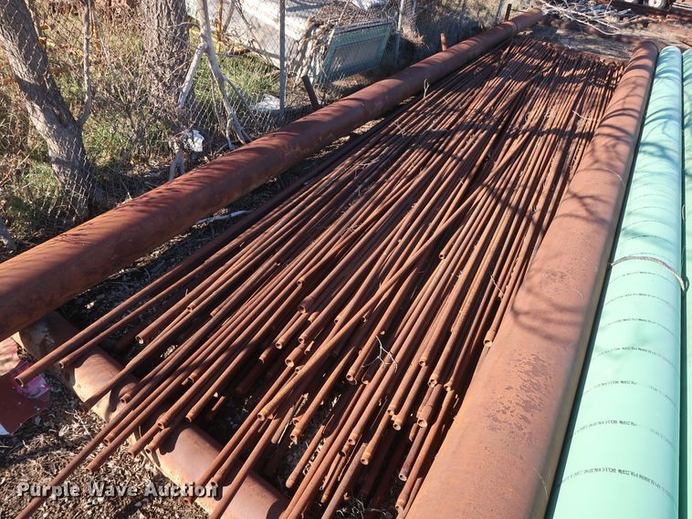 image for item DG7088 Approximately 200 31'L x 1" collared threaded  oilfield tubing pipes