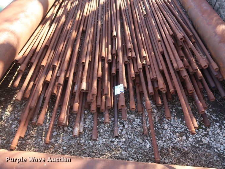 image for item DG7088 Approximately 200 31'L x 1" collared threaded  oilfield tubing pipes