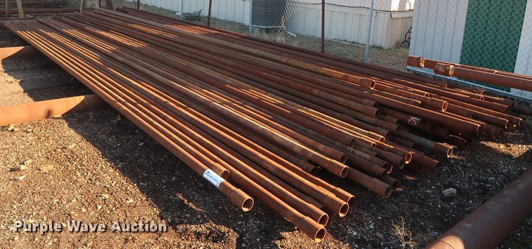 image for item DG7097 Approximately 130 31'L x 2 7/8" collared threaded oilfield tubing pipes