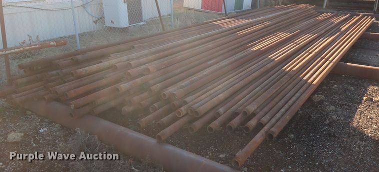 image for item DG7097 Approximately 130 31'L x 2 7/8" collared threaded oilfield tubing pipes