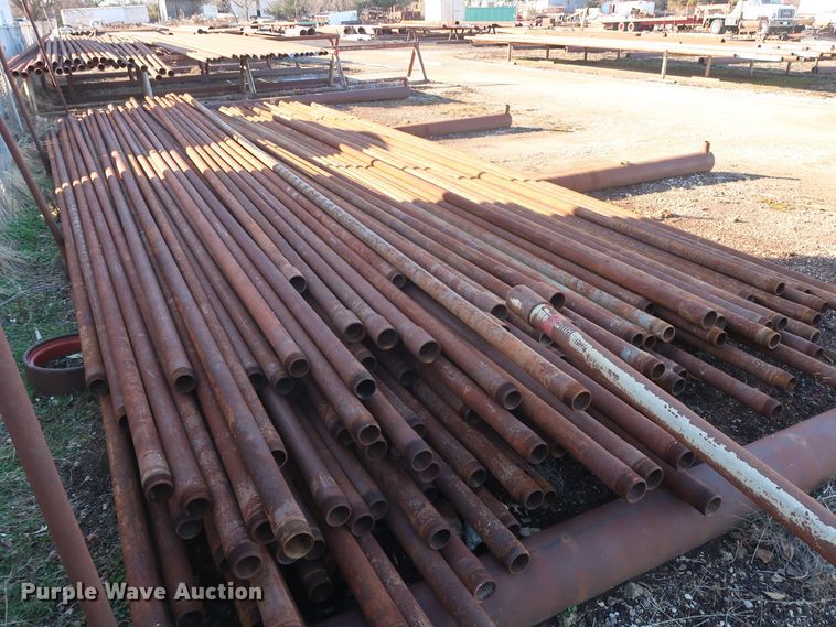 image for item DG7097 Approximately 130 31'L x 2 7/8" collared threaded oilfield tubing pipes