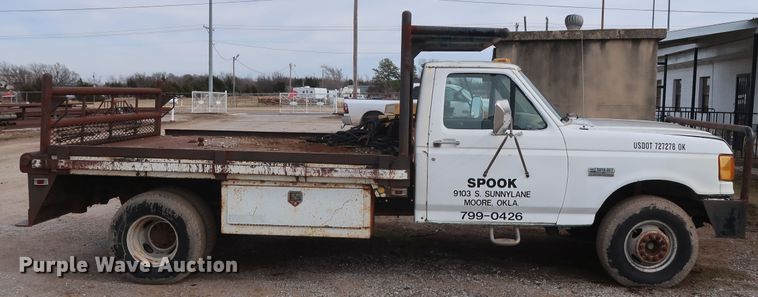 image for item DH0789 1991 Ford F450 Super Duty flatbed truck