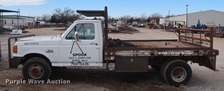 image for item DH0789 1991 Ford F450 Super Duty flatbed truck