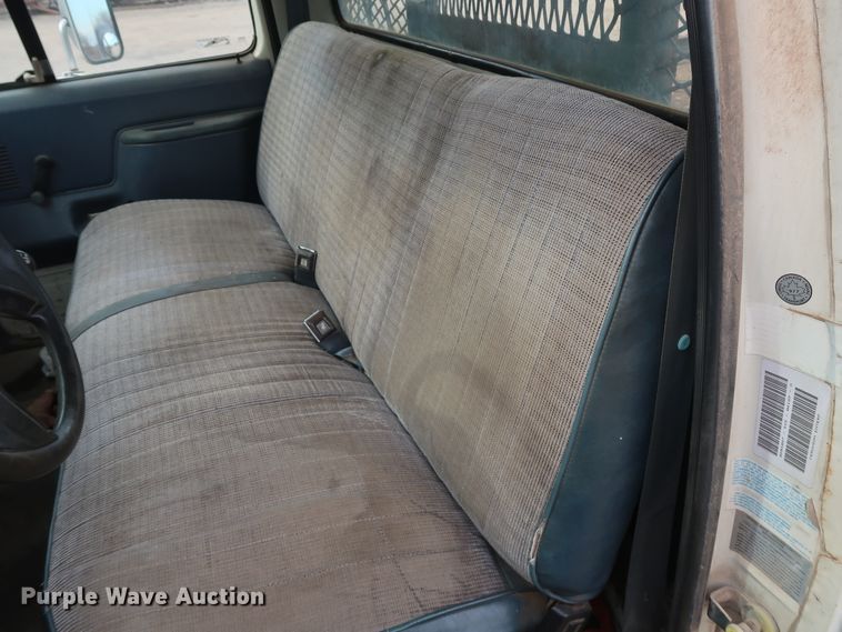 image for item DH0789 1991 Ford F450 Super Duty flatbed truck