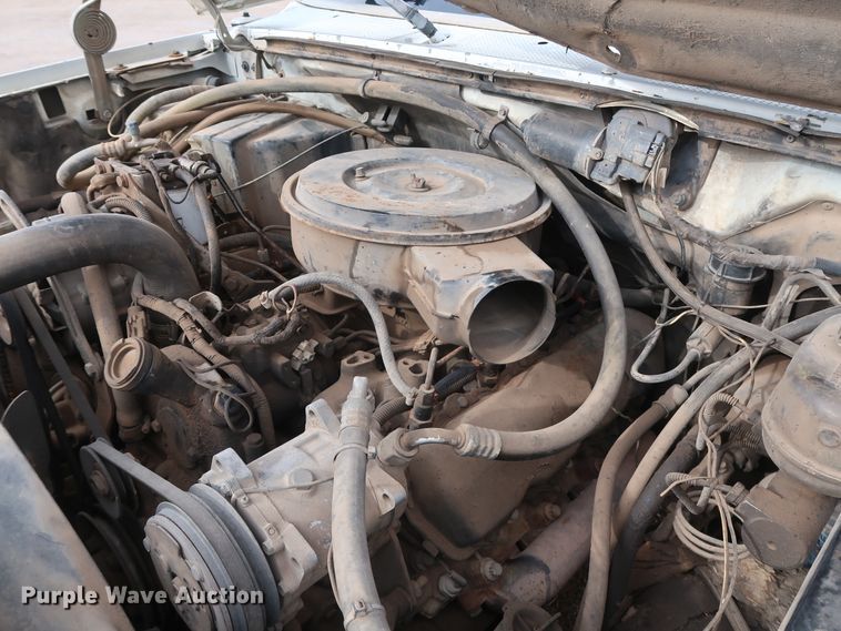 image for item DH0789 1991 Ford F450 Super Duty flatbed truck