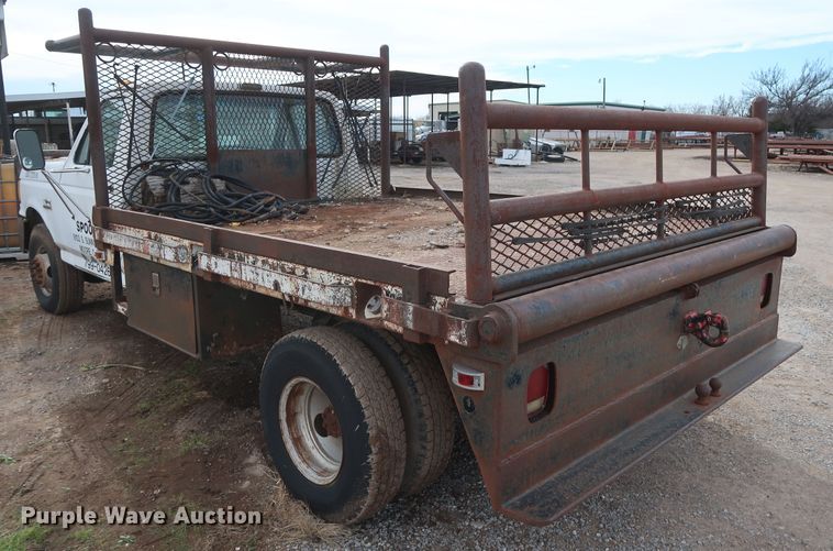 image for item DH0789 1991 Ford F450 Super Duty flatbed truck