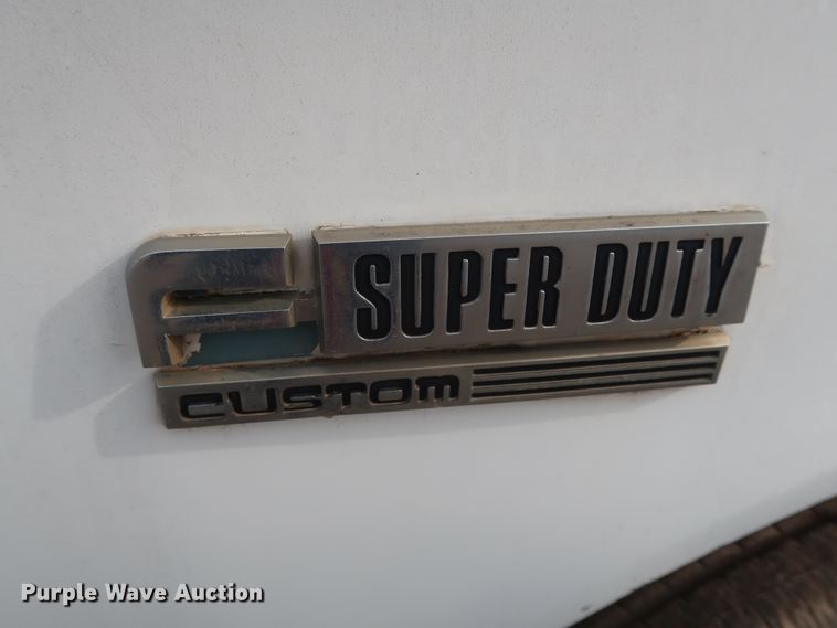 image for item DH0789 1991 Ford F450 Super Duty flatbed truck