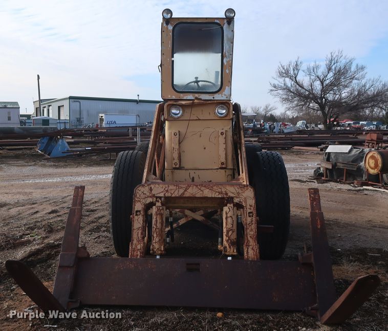 image for item DH0790 Michigan wheel loader