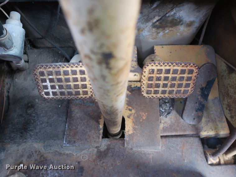 image for item DH0790 Michigan wheel loader