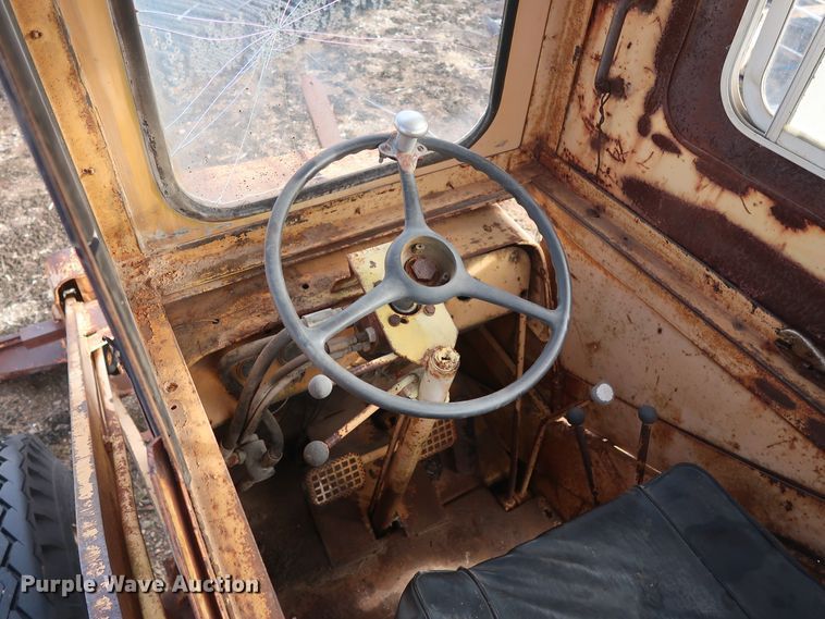 image for item DH0790 Michigan wheel loader