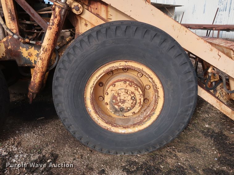 image for item DH0790 Michigan wheel loader