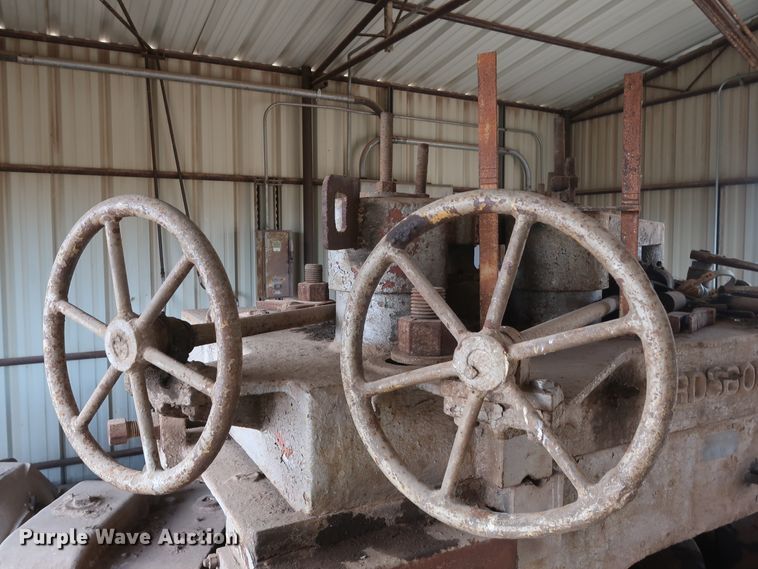 image for item DH0811 Birdsboro pipe straightener