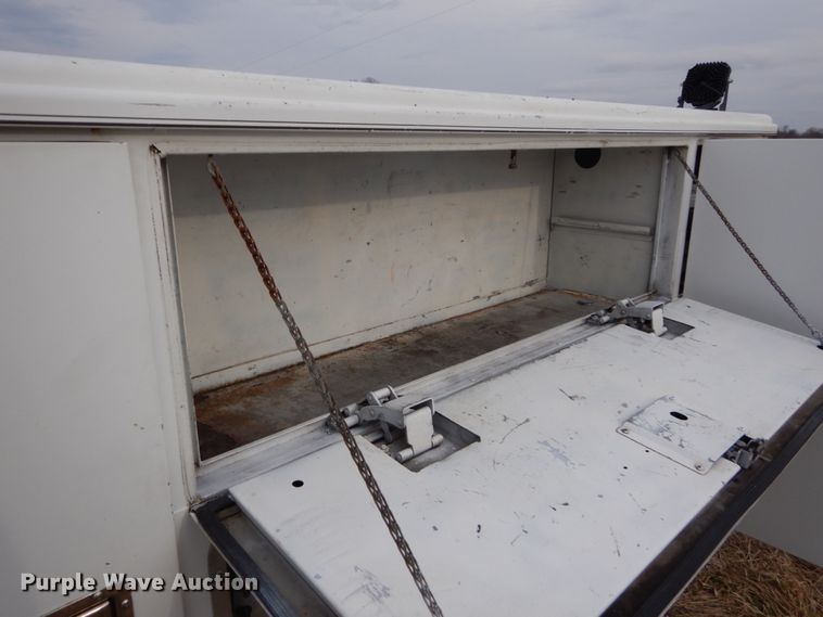 image for item DH5066 2007 Chevrolet Silverado 2500HD utility bed pickup truck