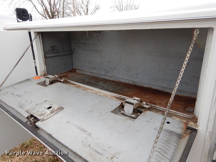 image for item DH5066 2007 Chevrolet Silverado 2500HD utility bed pickup truck