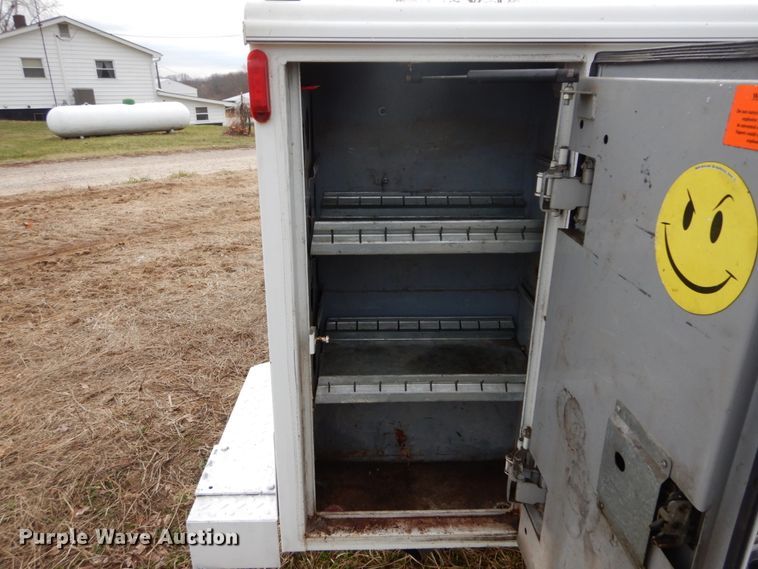 image for item DH5066 2007 Chevrolet Silverado 2500HD utility bed pickup truck