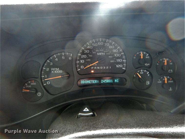 image for item DH5066 2007 Chevrolet Silverado 2500HD utility bed pickup truck