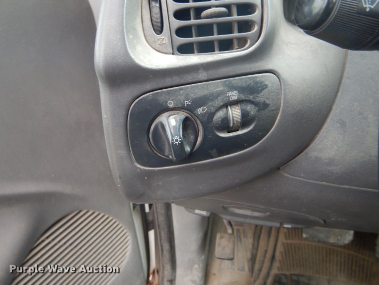 image for item DH6290 1999 Ford F250 pickup truck