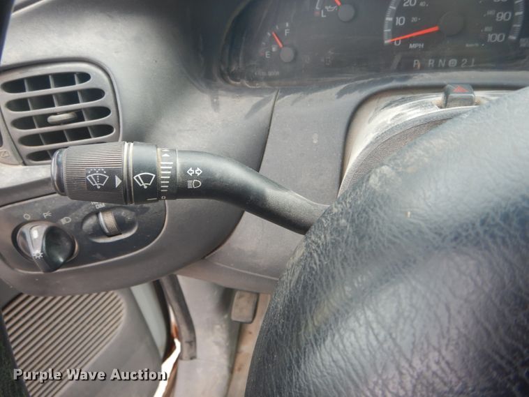 image for item DH6290 1999 Ford F250 pickup truck