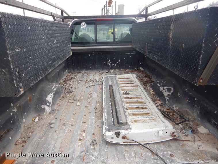 image for item DH6290 1999 Ford F250 pickup truck