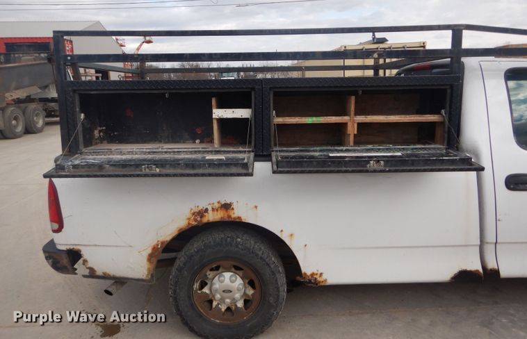 image for item DH6290 1999 Ford F250 pickup truck