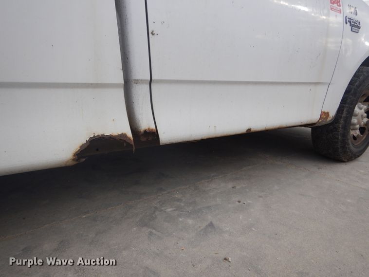 image for item DH6290 1999 Ford F250 pickup truck