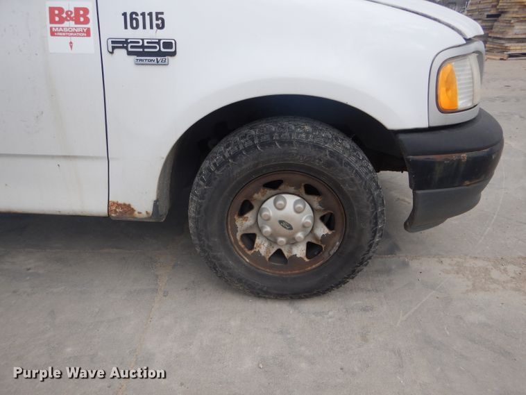 image for item DH6290 1999 Ford F250 pickup truck