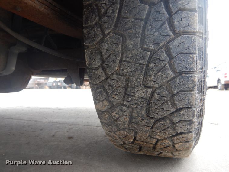 image for item DH6290 1999 Ford F250 pickup truck