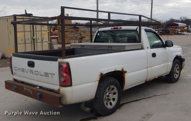 image for item DH6291 2005 Chevrolet Silverado 1500 pickup truck