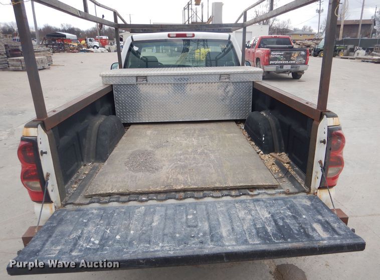 image for item DH6291 2005 Chevrolet Silverado 1500 pickup truck