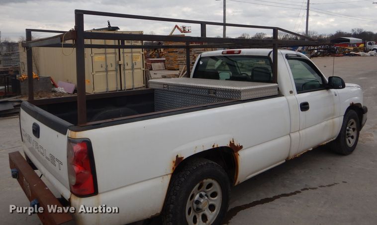 image for item DH6291 2005 Chevrolet Silverado 1500 pickup truck
