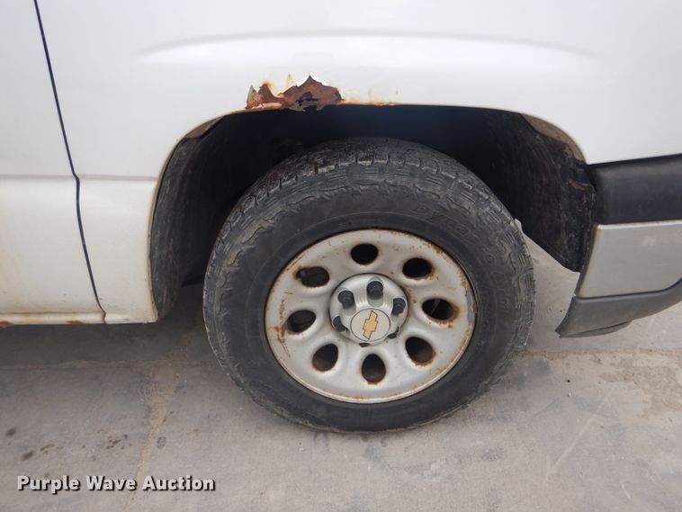 image for item DH6291 2005 Chevrolet Silverado 1500 pickup truck
