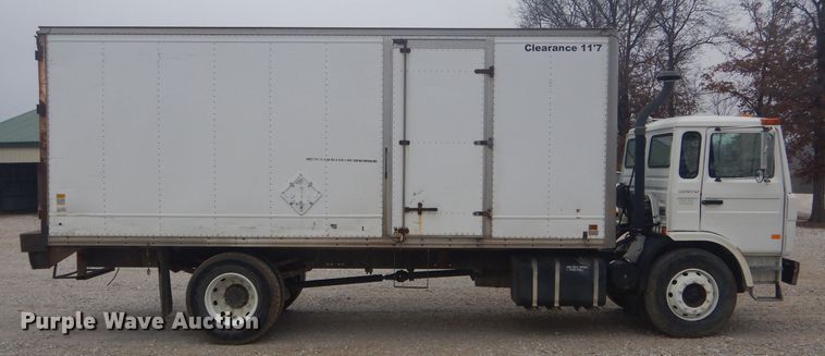 image for item DH6293 2000 Mack MS box truck