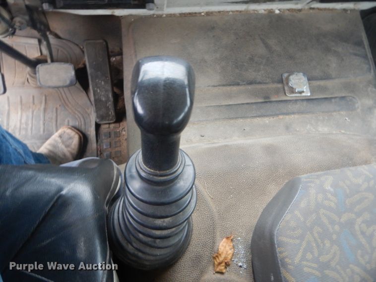 image for item DH6293 2000 Mack MS box truck