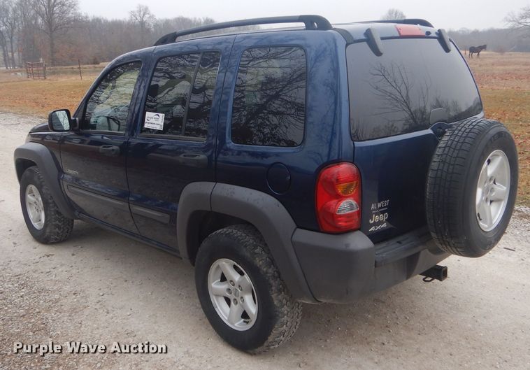 image for item DH6294 2004 Jeep Liberty SUV