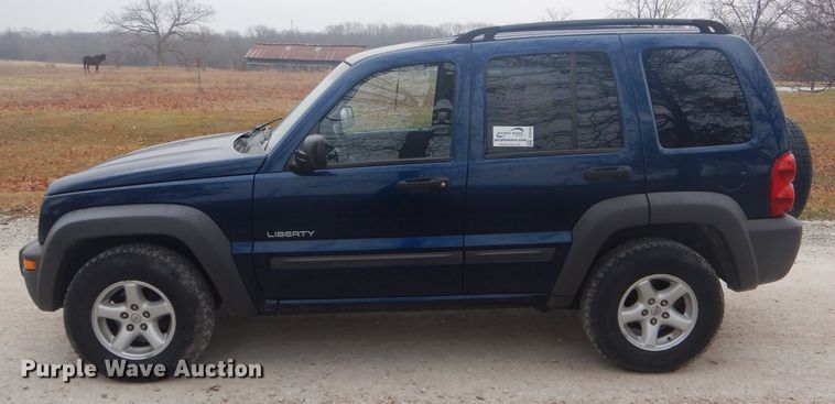 image for item DH6294 2004 Jeep Liberty SUV