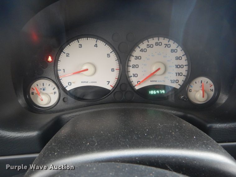 image for item DH6294 2004 Jeep Liberty SUV