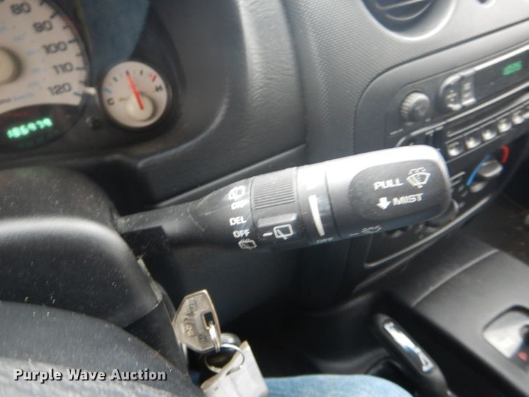 image for item DH6294 2004 Jeep Liberty SUV