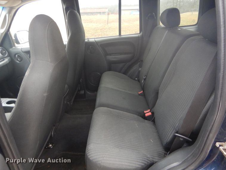 image for item DH6294 2004 Jeep Liberty SUV