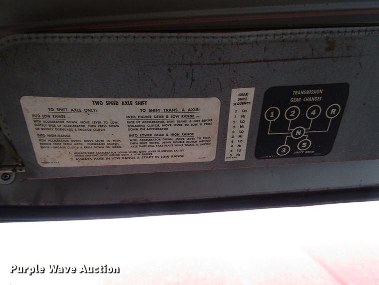 image for item DH8361 1961 GMC 4000 grain truck