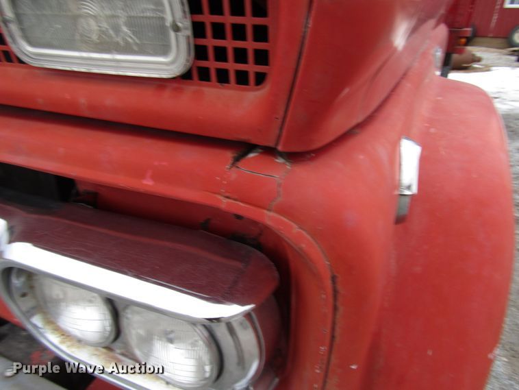 image for item DH8361 1961 GMC 4000 grain truck