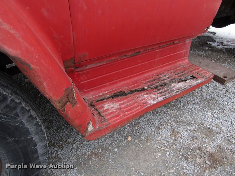 image for item DH8361 1961 GMC 4000 grain truck